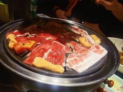 -明洞阿姨·韩式酱蟹烤肉·创意料理(三元桥店)