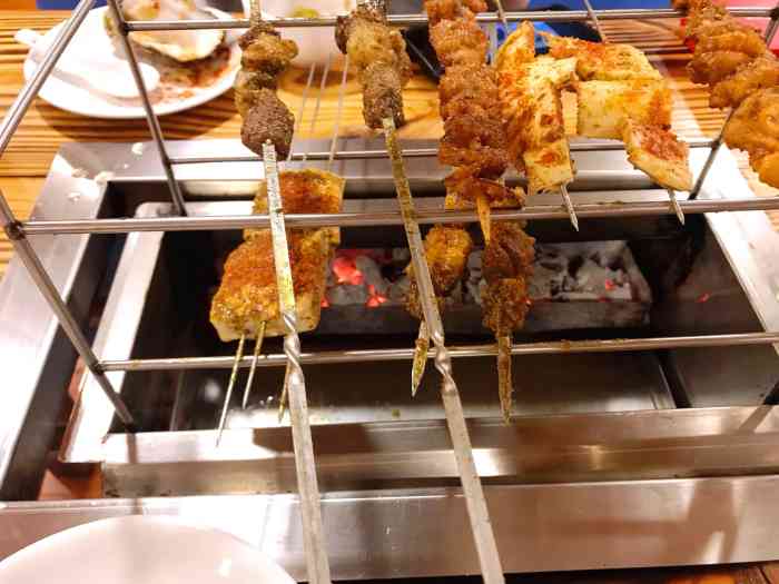 八戒烧烤城(绿地店)-"对于烧烤,徐州人有着独特的喜好和情怀.说.