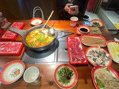 -夺欢喜贵州酸汤牛肉火锅(静安寺店)