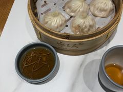 -馋三尺蟹粉小笼(人民广场店)