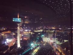 -云顶旋转自助景观餐厅