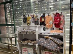 -宠颐生贝利健动物医院(谢家湾分院)