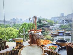 -包整·丝娃娃(一览甲秀楼风景店)