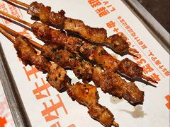 招牌肥牛串-威记烧嘢·南宁烧烤·超级生牛(绿地店)