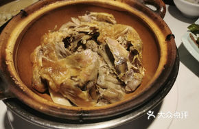 Stewed Goose with Mountain Delicacies