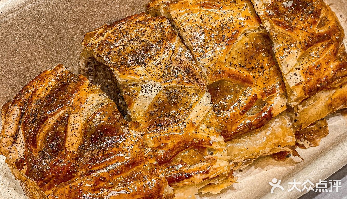 我前面的小哥哥一口气买了8个⁉️