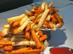 -春树下·树屋花房西餐厅(罍街AS1980店)