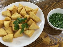 -正宗普宁豆干坊·洪记砂锅粥(红领巾路店)