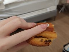 -VERIE BAKEHOUSE