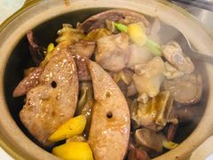 -尝囍煲仔小菜