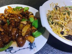 -靠山屯东北农家菜(八龙桥雅苑店)