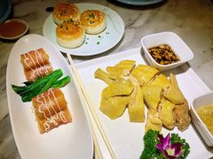 会拉丝的生煎包-东南里湖景餐厅·新闽菜(浦西万达店)