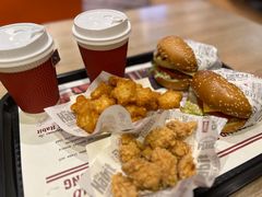 -The Habit Burger Grill 哈比特汉堡(爱琴海店)