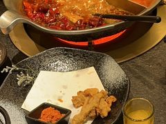 -湊湊火锅·茶憩(打浦桥日月光店)