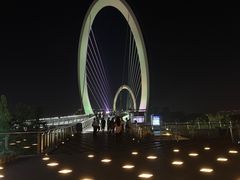 -南京眼步行桥
