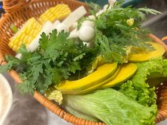 -椰子湾·海南火锅·糟粕醋·椰子鸡(正大广场店)