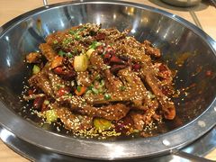 -张大师鸭爪爪特色干锅(钱塘江路店)