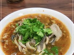 -白老大羊杂碎稍麦