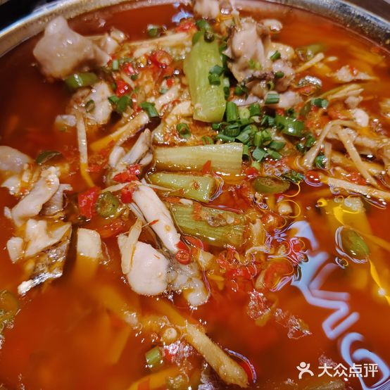 小板凳·江湖川菜馆泡椒牛蛙