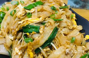 Shrimp Paste Fried Rice Noodles