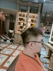 -QZHAIR SALON