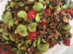 雪菜肉丝炒蚕豆-古洼一锅鲜(国道店)