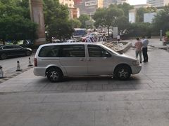 -上海龙之梦万丽酒店