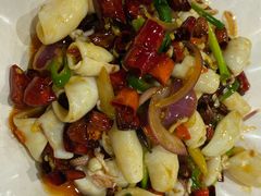 -三亚新鸿港水果一级批发市场