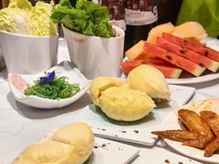 -领鲜活海鲜榴莲自助火锅(东门店)