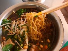 -老五鸡丝豆花面粉(瑞金北路68号院店)