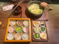 -良米山·云南野生菌过桥米线(上海首店)