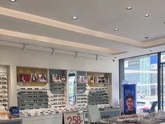 -J-Optical佳视明眼镜·蔡司视觉(青岛金茂览秀城店)