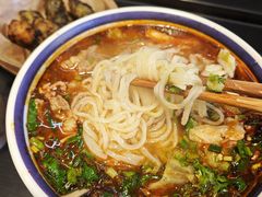 -云阿蛮云南生烫牛肉米线(奉贤路店)