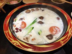 -在蜀里·一米肥牛老火锅(黄埔店)
