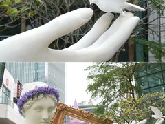 -中航城君尚购物中心