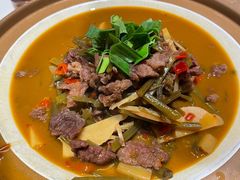 番薯杆黄牛肉-阿露佳·舌尖上的安吉菜