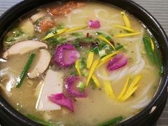 -双桥园·云南过桥米线(古城南门店)