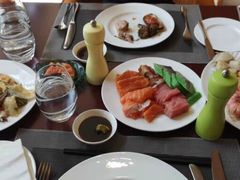 -东西风牛排馆周末烧烤自助(首都机场希尔顿店)