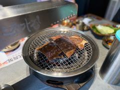 -草家酱蟹炭火烤肉店(珲春南路一店)