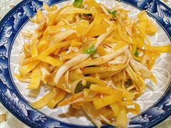 凉拌芭蕉花-蜗牛小馆醉乡民谣云南菜(惠新西里店)