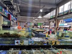 -三亚新鸿港水果一级批发市场