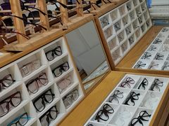 -沪睛眼镜蔡司官方授权店(金桥佳林路店)