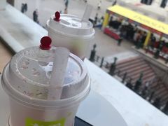 -奈雪的茶(百盛店)