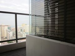 阳台旁浴室百页-黎客国际酒店