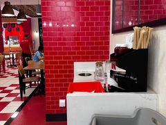 -城市大道红炉披萨烘焙坊