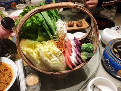 蔬菜小拼-享月汤皇·海鲜小火锅·聚会(曲江创意谷店)