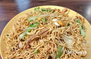 Squid and Shrimp Fried Noodles