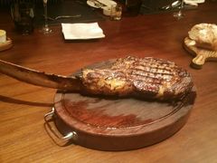 -恰餐厅及酒吧 CHAR Bar & Grill (北京丽都皇冠假日店)