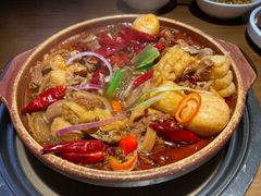 -蔡婶牛腩牛杂煲(长安万科店)