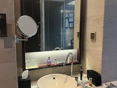 -上海龙之梦万丽酒店